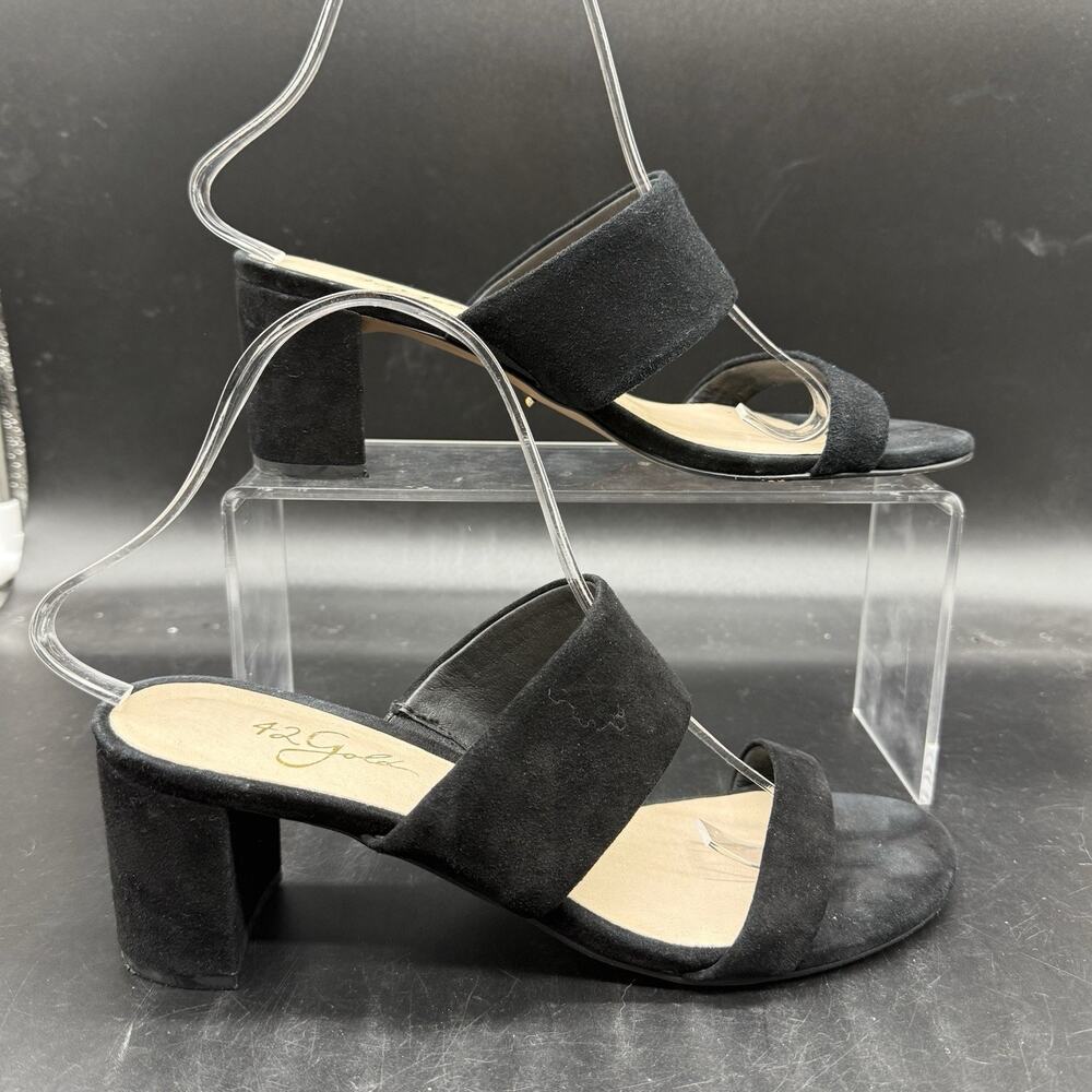 42 Gold Womens Size 8 black suede slip on open toe block heel